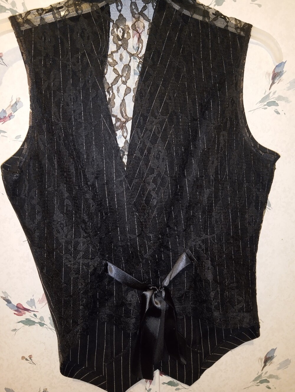 Vintage Lipsy Black Pinstripe Vest With Lace Detailing Size Medium.